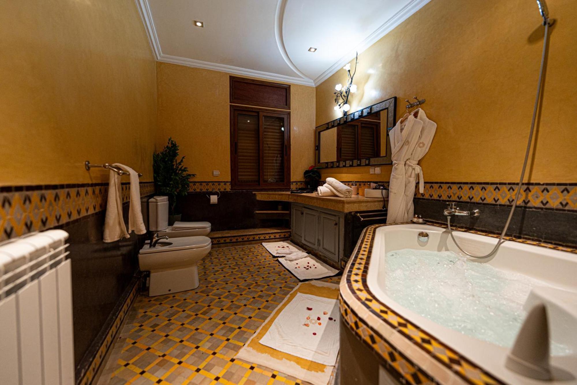 Palais Les Sources De L'Atlas & Spa El Harkat Exterior photo